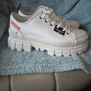 PALLADIUM Women's Revolt Platform Sneakers